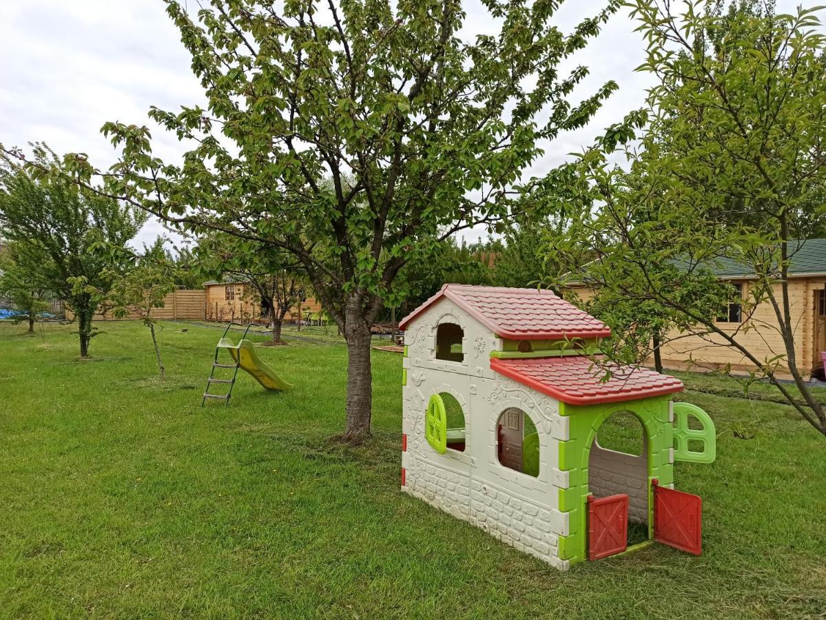 Gite Les Chalets Du Fliers Verton Meubles De Tourisme Classes 2 Etoiles Berck Exterior foto